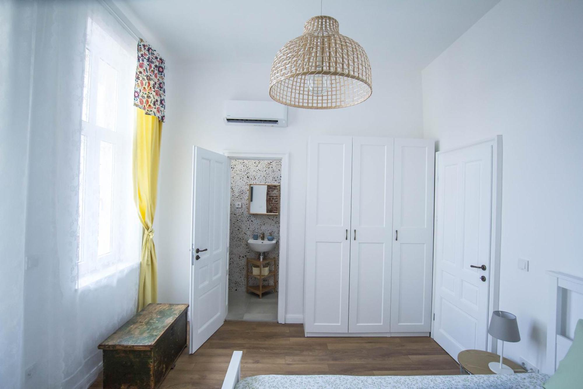 Lion'S Bridge Boutique 2Bdrm Apt, Top Center Gem Sofia Ngoại thất bức ảnh